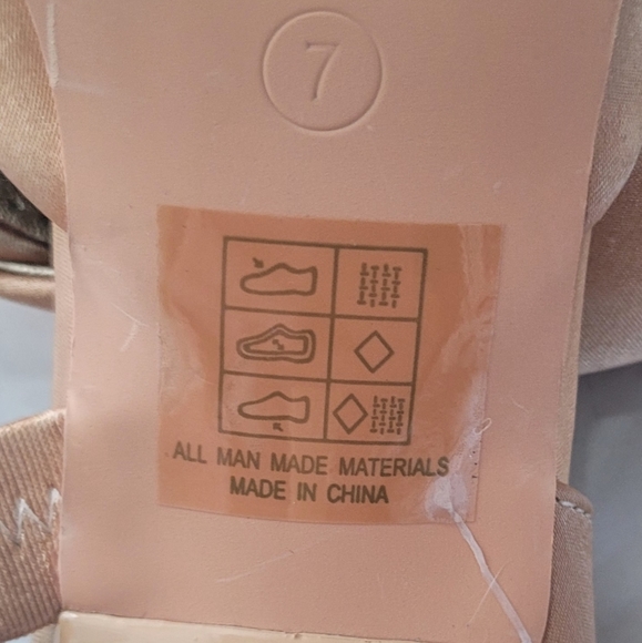 Women Pumps Rhinestone Sun Flower Shoes Satin Pointed Toe - Picture 2 of 8